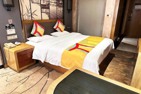 派酒店(凤台党校新天地商业广场店)