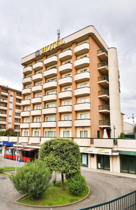 贝斯特韦斯特维泰博酒店(Best Western Hotel Viterbo)