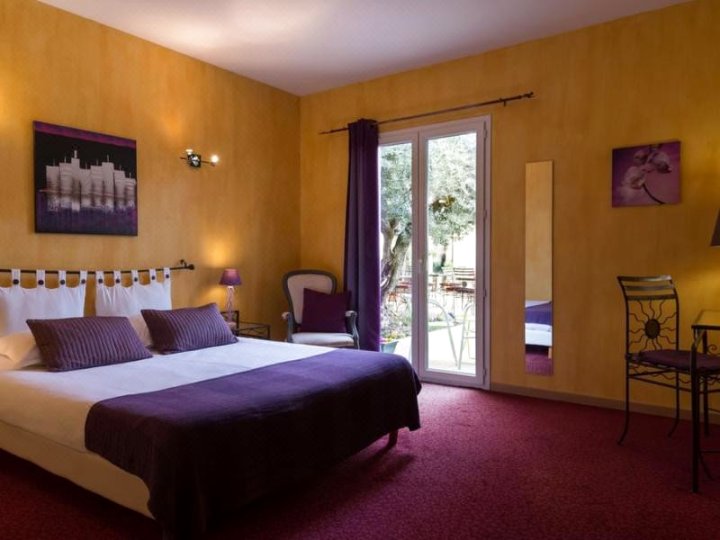 普罗旺斯北部原生酒店(The Originals City, Hôtel le Village Provençal, Aix-en-Provence Nord (Inter-Hotel))