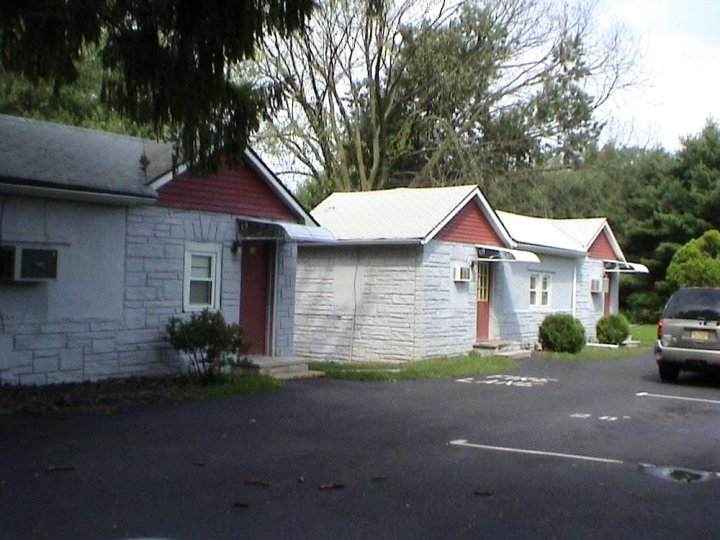 红磨坊汽车旅馆(Red Mill Inn Motel)