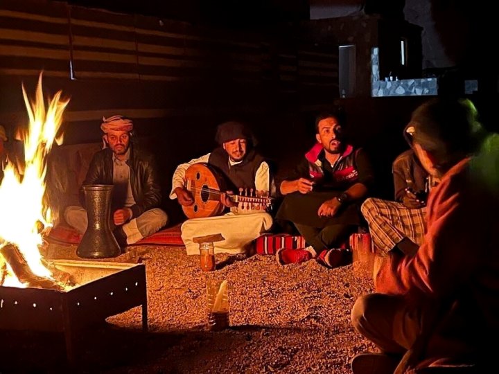 贝都因人时尚露营旅馆(Bedouin Lifestyle Camp)