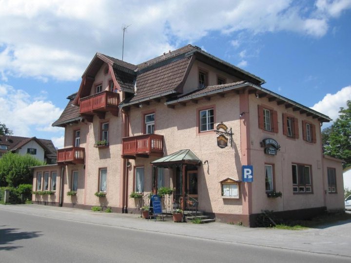 贝维瑞彻酒店(Bei Weirich)
