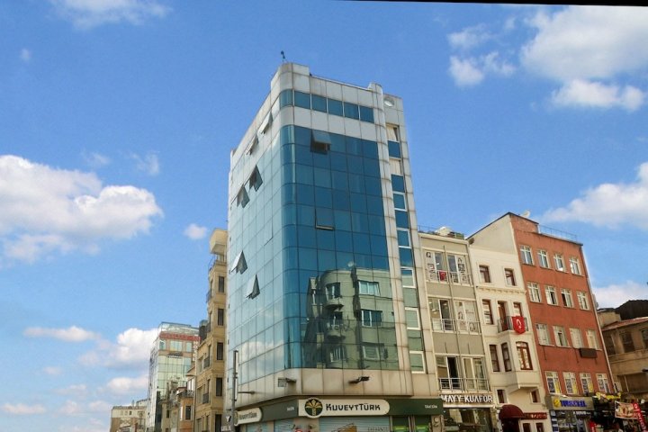 卡塔尔宫殿塔克西姆广场酒店(Kartal Palace Taksim Square)