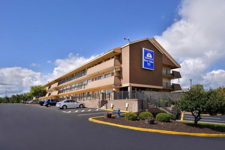 匹兹堡机场美国最有价值旅馆(Americas Best Value Inn-Pittsburgh Airport)