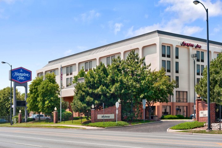 芝加哥中途机场希尔顿欢朋酒店(Hampton Inn Chicago-Midway Airport)