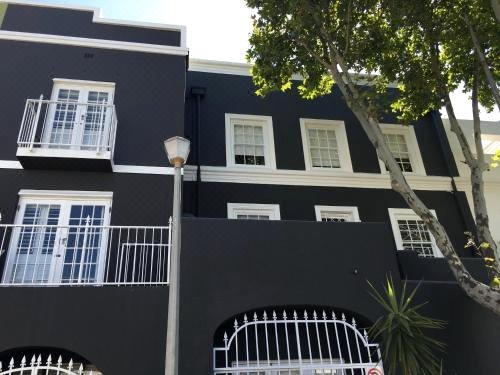 17 on Loader Guest House Cape Town