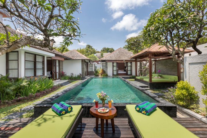 水明漾巴厘岛双层别墅(Villa Litera Seminyak Bali)