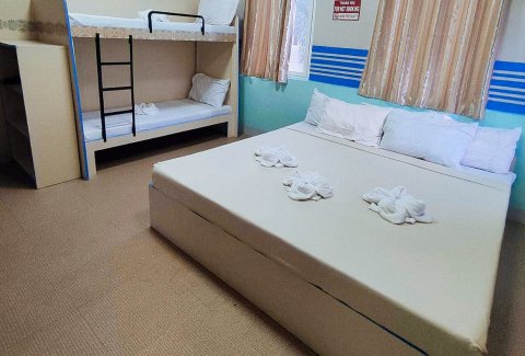 红多兹酒店@伊莎贝尔旅游酒店(RedDoorz @ Isabelle Tourist Hotel Hinatuan)