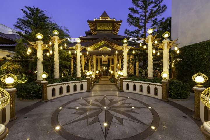 普吉岛芭东海滩品质水疗度假村(Quality Resort and Spa Patong Beach)