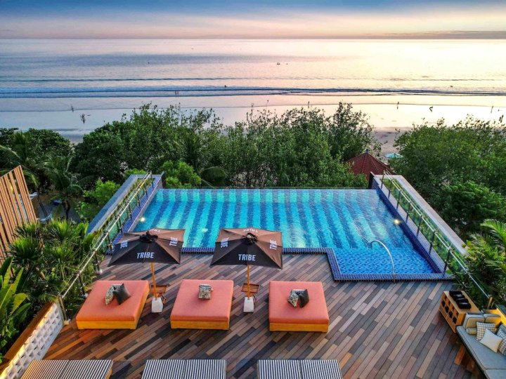 巴厘岛库塔海滩雅高芮族酒店(Tribe Bali Kuta Beach)