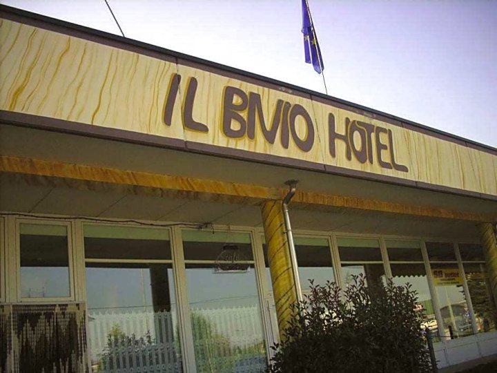 艾尔比维奥酒店(Il Bivio Hotel)