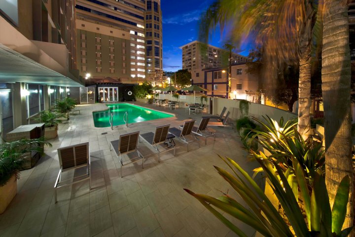 圣胡安米拉马尔万怡酒店(Courtyard by Marriott San Juan Miramar)