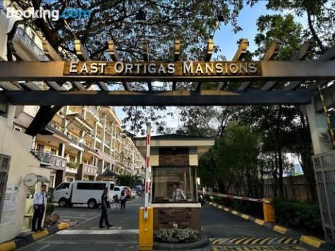 MA伊斯特奥提加斯公寓(East Ortigas Mansions by MA)