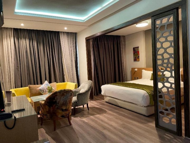 Silver Suites Hotel & Spa