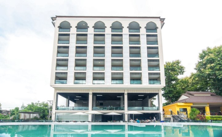 清孔柚木花园河滨温泉酒店(Chiangkhong Teak Garden Riverfront Onsen Hotel)