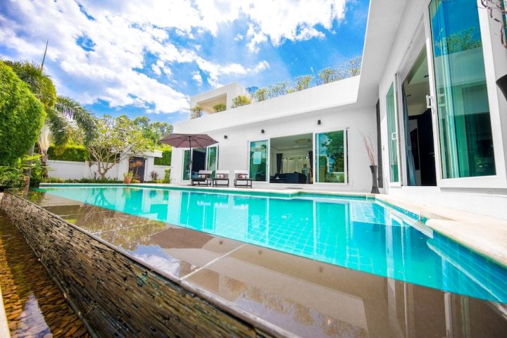 芭堤雅甄选泳池别墅(Premium Pool Villa Pattaya)