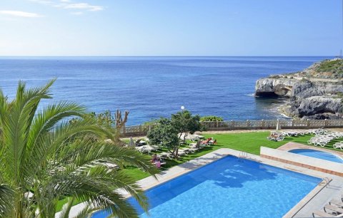 阿拉吾卡拉斯马略卡度假村(Alua Calas de Mallorca Resort)