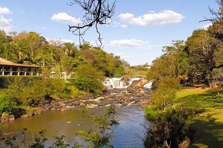 瑞卡特达卡舒埃拉酒店(Hotel Recanto da Cachoeira)