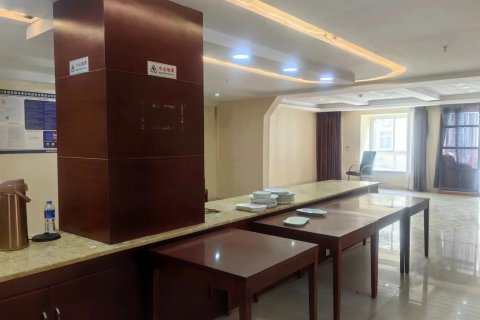 汶川尔玛假日酒店