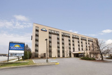 渥太华西区戴斯酒店(Days Inn by Wyndham Ottawa West)