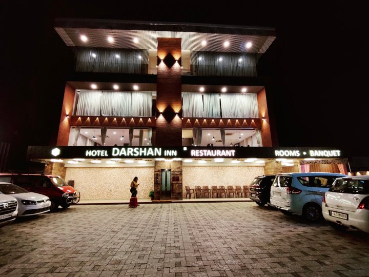 Hotel Darshan Inn