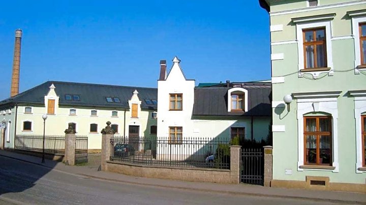 卡拉克诺斯酒店(Hotel Krakonoš)