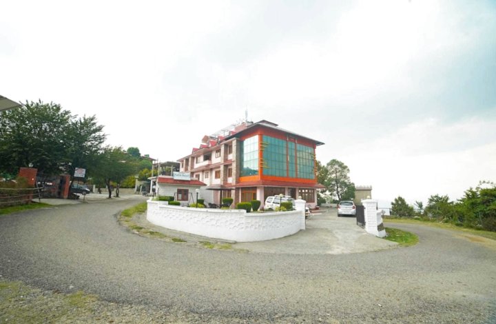 Pathik Resort, Mukteshwar, 50 Kms Away from Nainital