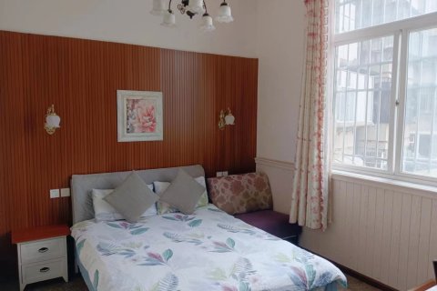 登华客栈(昆明南屏步行街翠湖公园店)