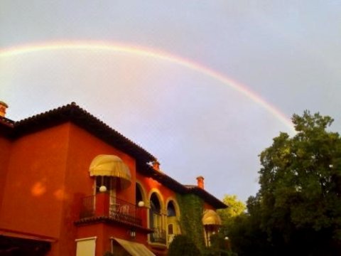 托雷马蒂酒店(Hotel Torre Marti)