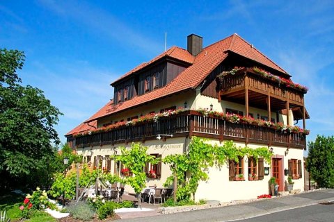 Hotel & Gasthof Zum Rödelseer Schwan