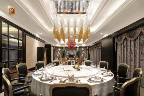 紫御国际假日酒店(承德避暑山庄店)