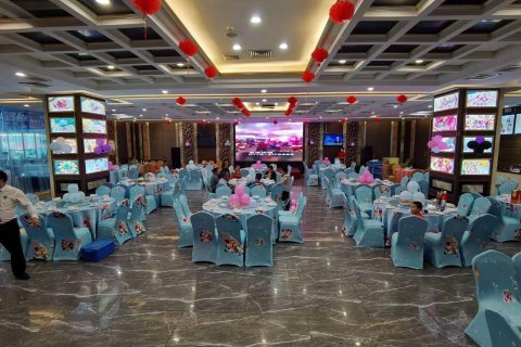 北流国际大酒店(万达广场店)