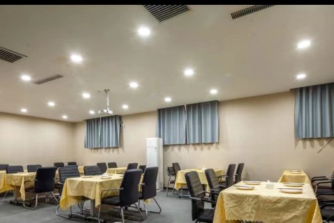 栖悦•梧桐酒店(定兴三中店)