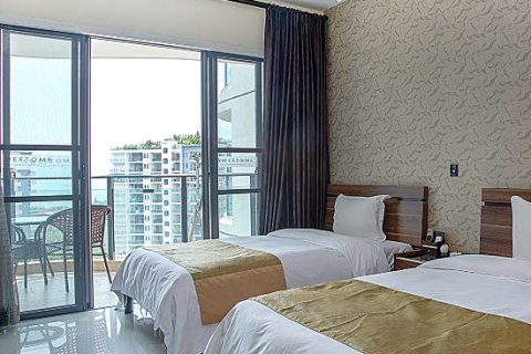 聆海渡海边度假公寓(三亚湾椰梦长廊店)