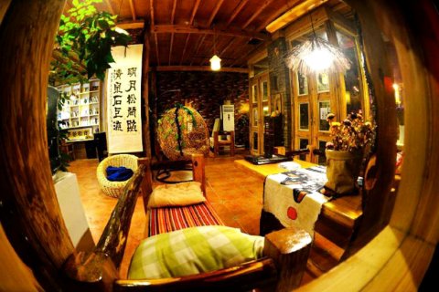 昭通宽窄巷子假日酒店