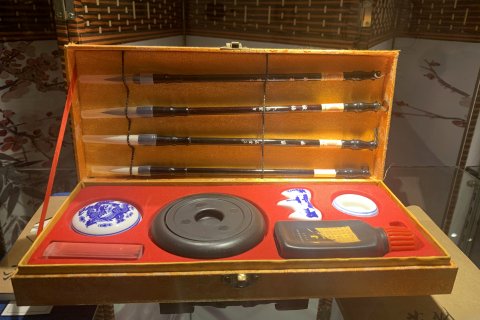 书香世家酒店(无锡融创万达江南大学店)