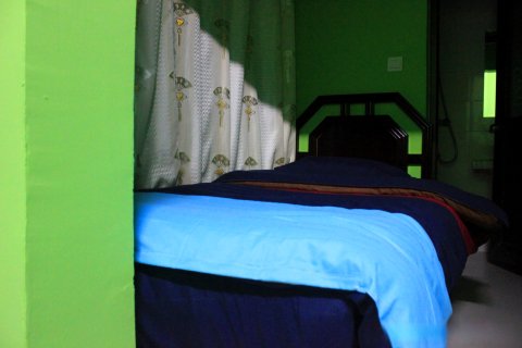 很多人连锁(阳朔路过梦想店)