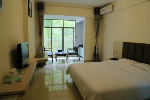 巴马山水碧坡苑酒店