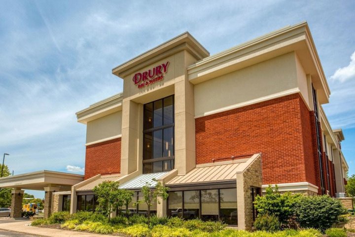 特鲁里街圣路易斯 - 锦绣花园套房旅馆(Drury Inn & Suites St. Louis - Fairview Heights)