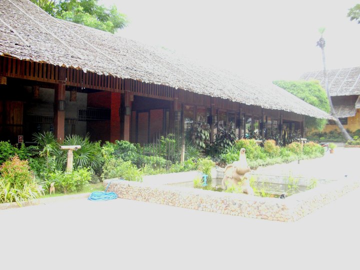 苏安穆尔克汉度假村(Suan Mork Kham Resort)