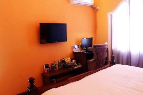 乌托邦主题酒店(齐齐哈尔卜奎大街店)