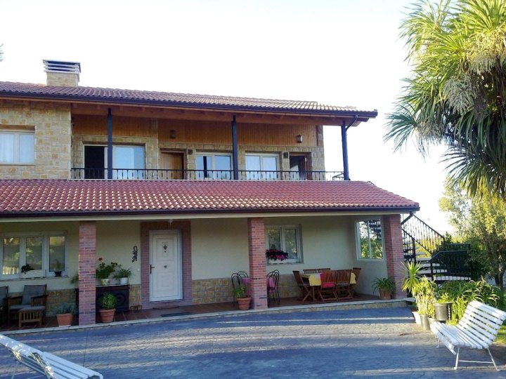 罗斯奥贝托斯酒店(Casa Los Abetos)