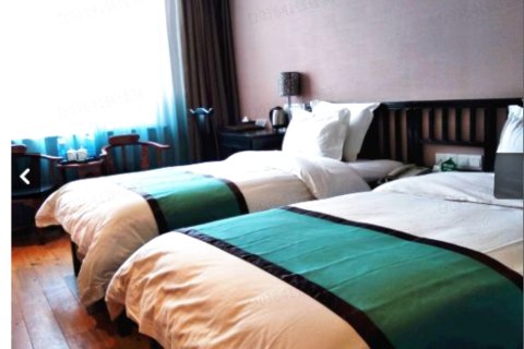 乌兰云鹏阳光假日酒店