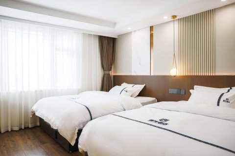 峨眉山雷洞坪佛光饭店