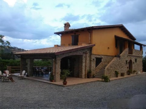 福多加歌利亚迪农家乐(Agriturismo Feudo Gagliardi)