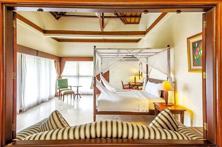 乌布普瑞邦加温泉度假酒店(Puri Bunga Resort & Spa)