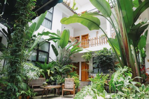 大理浮游·植物手作·花园庭院民宿(大理古城洱海门店)