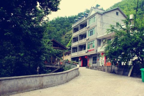 杭州柘林瀑山水居