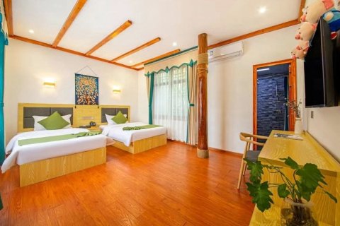 小七孔氧心谷红枫度假酒店