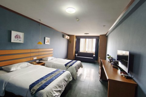 战友优选酒店(衡阳中心汽车站店)